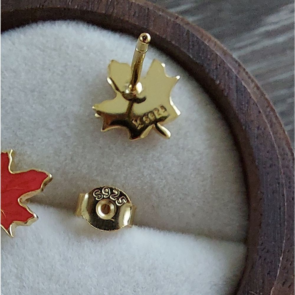 Gold Plated 925 Sterling Silver Maple Leaf Stud Earrings - Picture 4 of 6